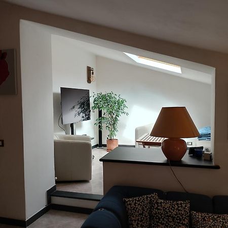 La Medievale 1 Guest House Pignone Ngoại thất bức ảnh
