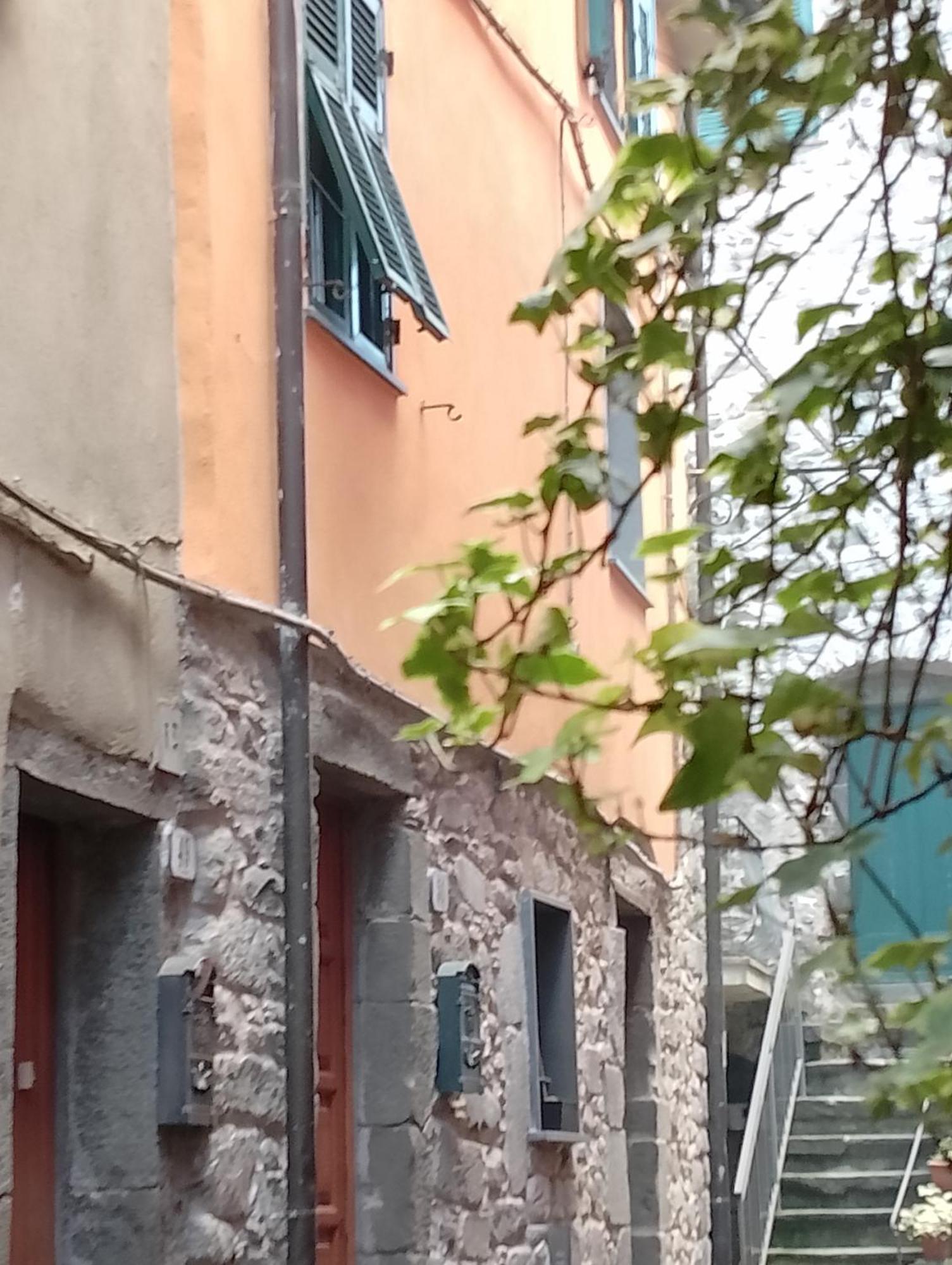 La Medievale 1 Guest House Pignone Ngoại thất bức ảnh