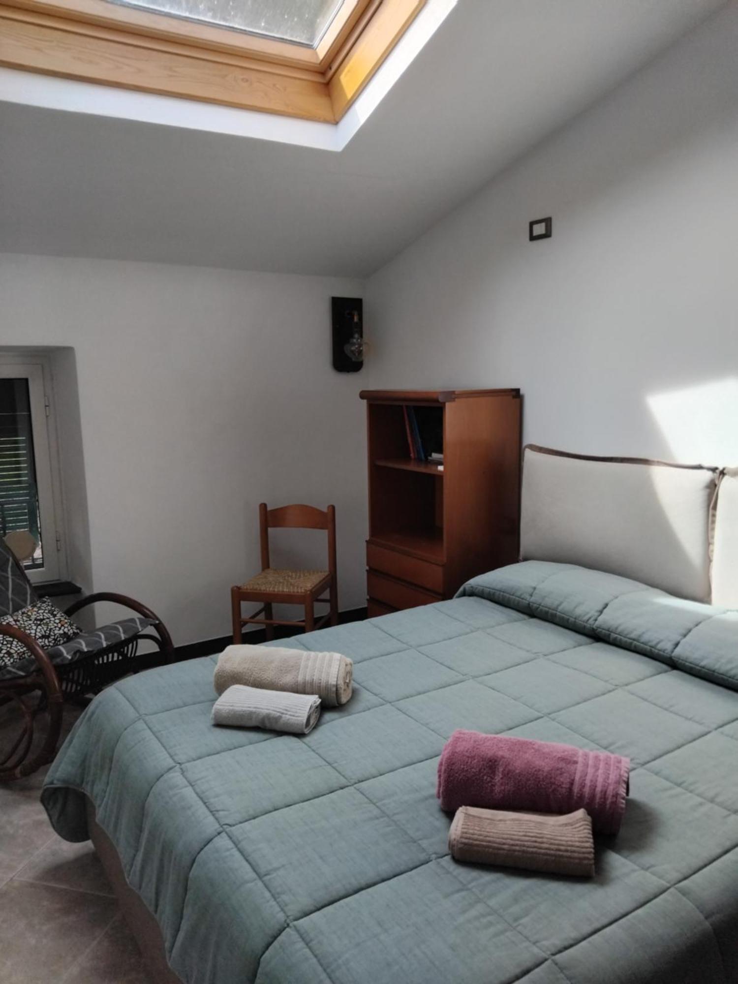 La Medievale 1 Guest House Pignone Ngoại thất bức ảnh
