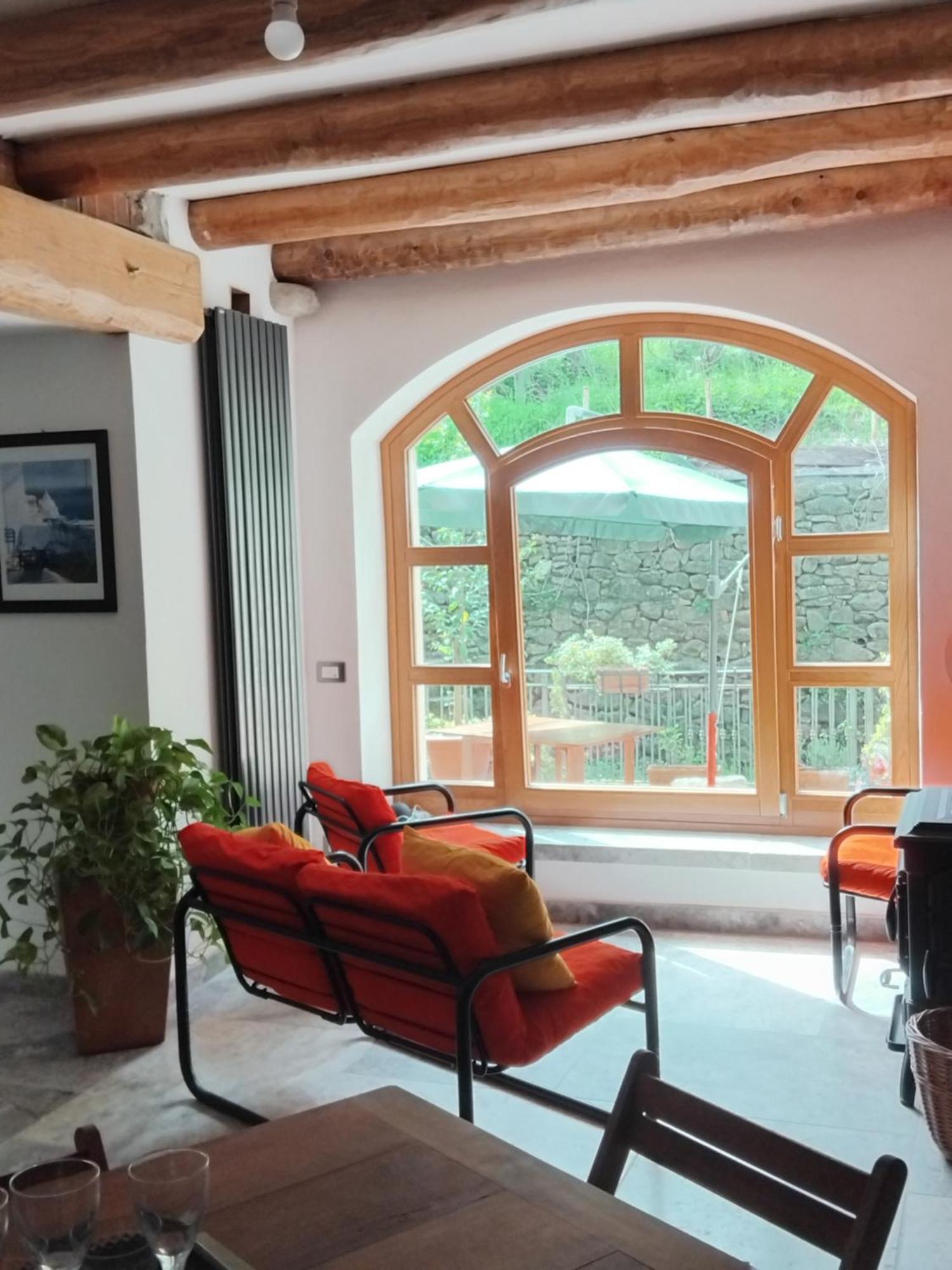 La Medievale 1 Guest House Pignone Ngoại thất bức ảnh